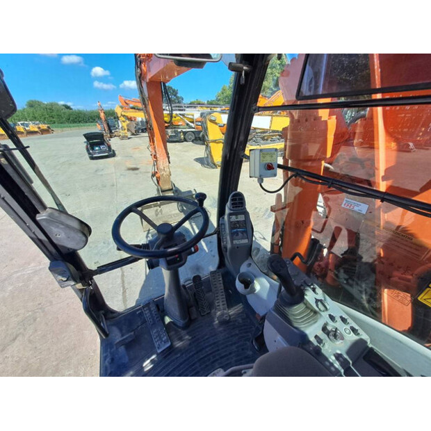 2016 Hitachi ZX170W-5B-41051973