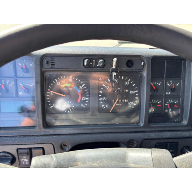 2000 فولفو FH12 460-41052017