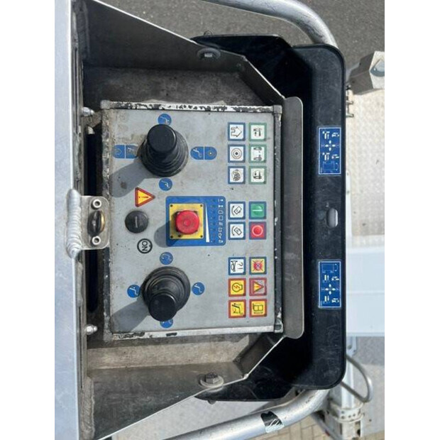 2017 Palfinger P 260 B-41052137