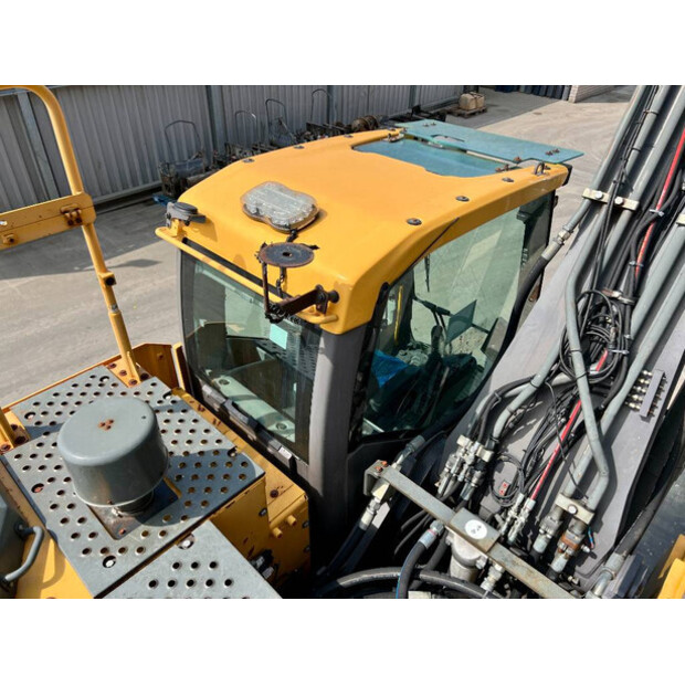 2015 فولفو EC250EL-41052407