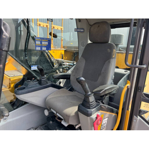 2015 فولفو EC250EL-41052433