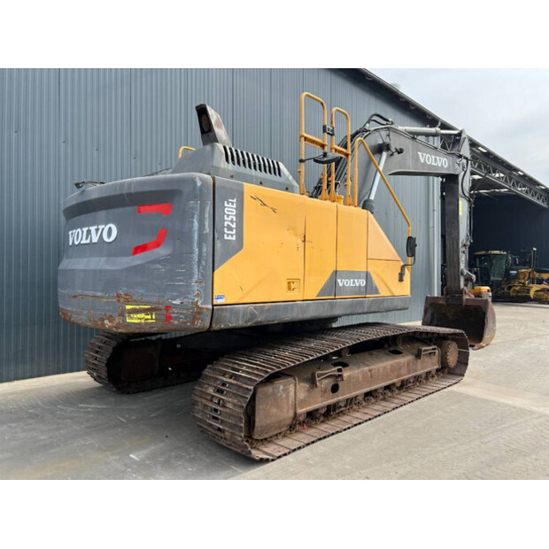 2015 فولفو EC250EL-41052464