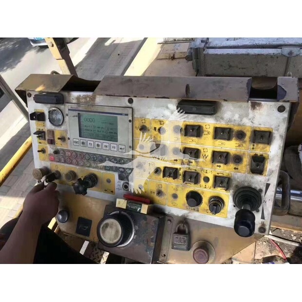 2010 Caterpillar AP-755-41060450