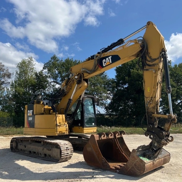 2018 Caterpillar 325FLCR-41065625