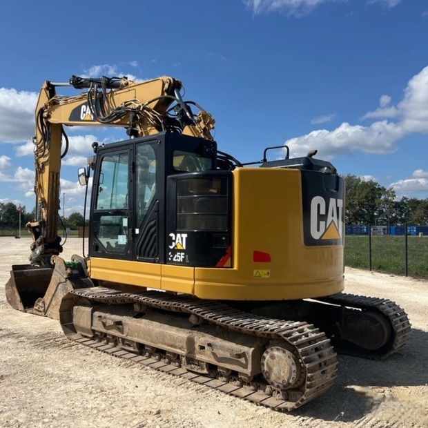 2018 Caterpillar 325FLCR-41065627