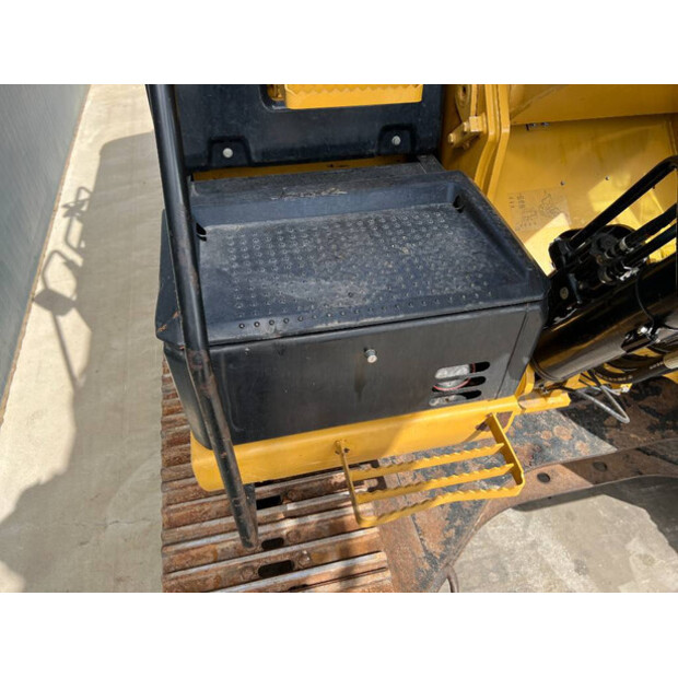 2016 Caterpillar 323EL VA-41077847