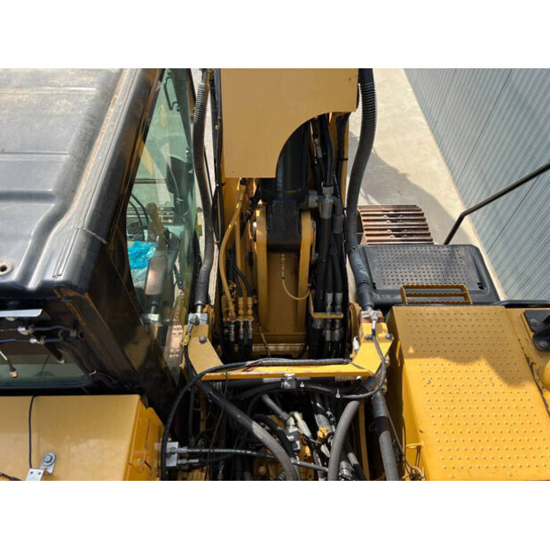 2016 Caterpillar 323EL VA-41077853