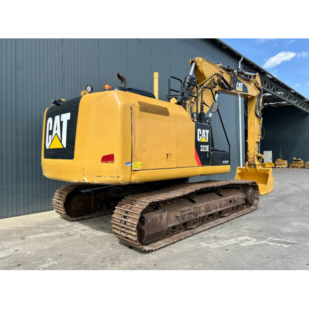 2016 Caterpillar 323EL VA-41077868