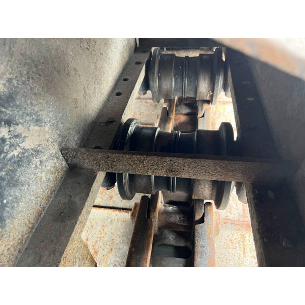 2018 Caterpillar 325FLCR-41077906