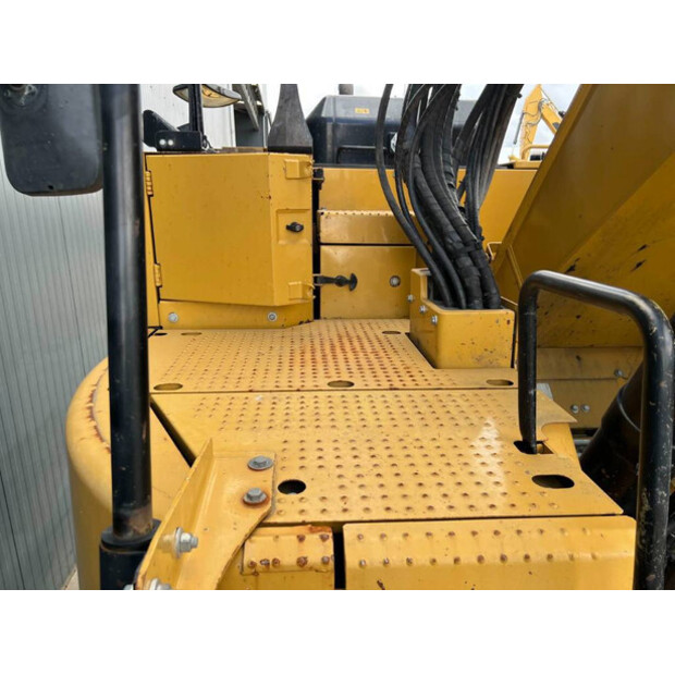 2018 Caterpillar 325FLCR-41077911