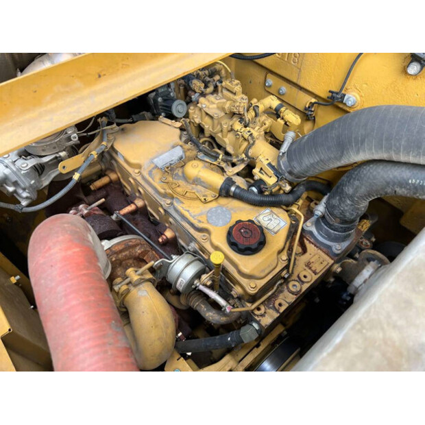 2018 Caterpillar 325FLCR-41077913