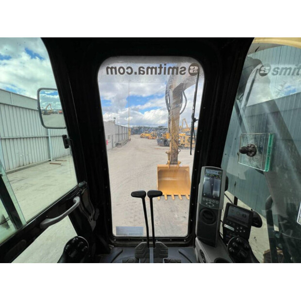 2018 Caterpillar 325FLCR-41077919