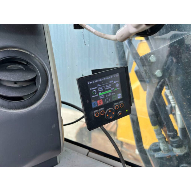 2018 Caterpillar 325FLCR-41077927