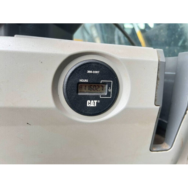 2018 Caterpillar 325FLCR-41077929