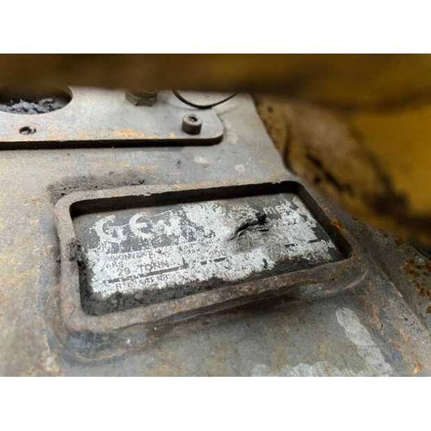 2018 Caterpillar 325FLCR-41077945