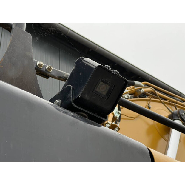 2018 Caterpillar 325FLCR-41077984