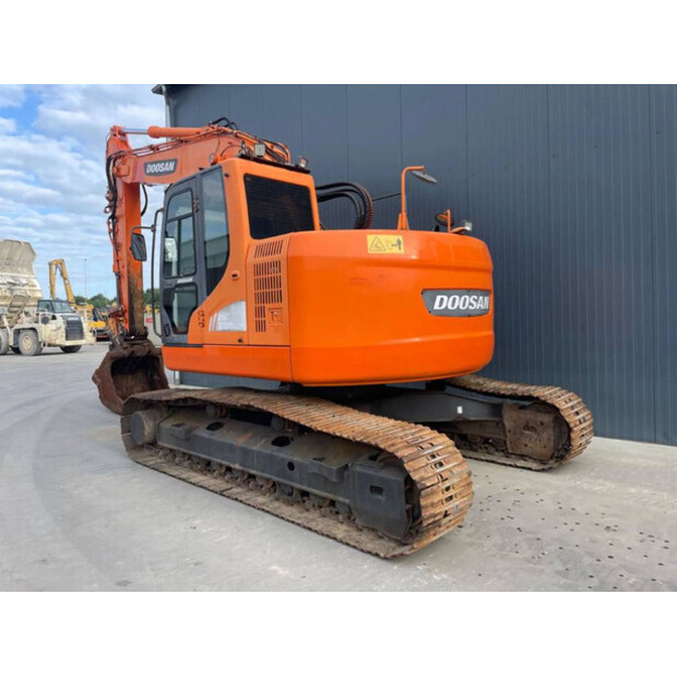 2012 دووسان DX235LCR-41078105