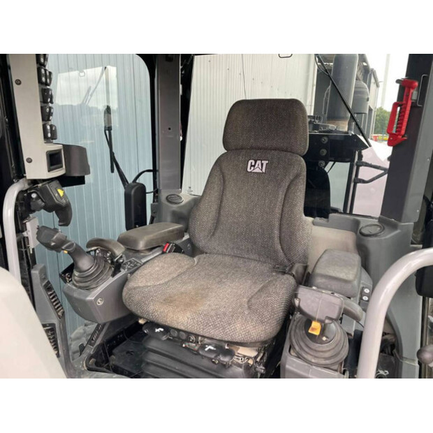 2017 Caterpillar 140M3-41078948