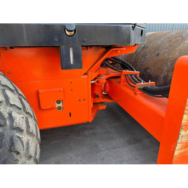 2011 كاتربيلر CS76 XT-41079256