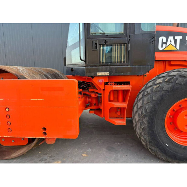 2011 كاتربيلر CS76 XT-41079257