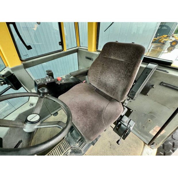 2008 ديناباك CA302D-41079342