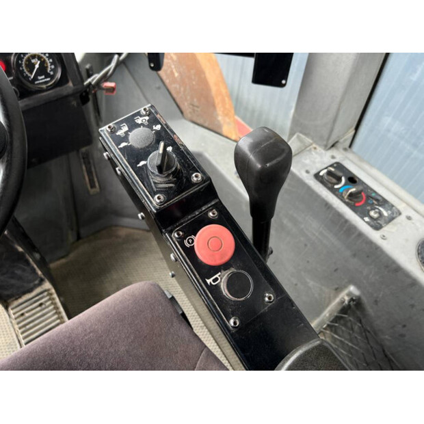 2008 ديناباك CA302D-41079344