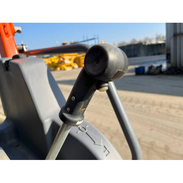 2023 HAMM HD10VV-41079563