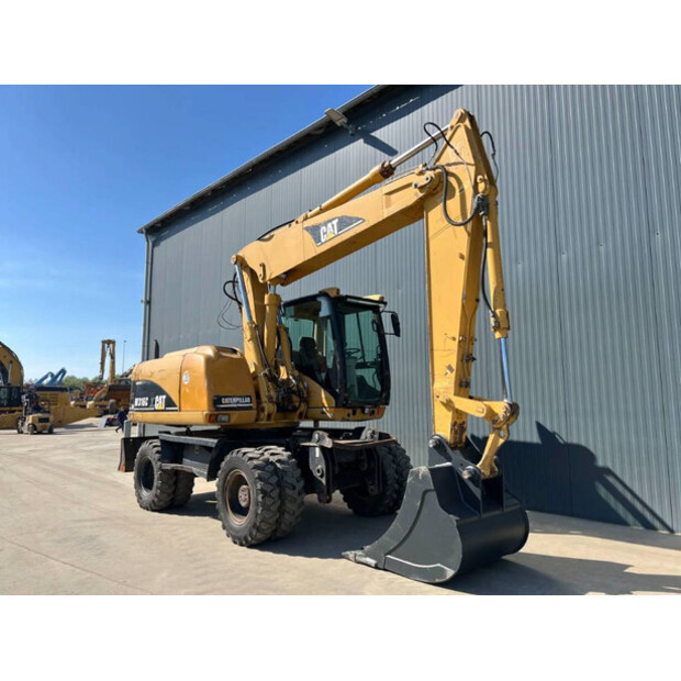 2004 Caterpillar M316C-41079650