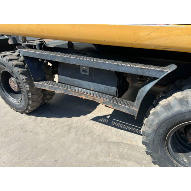 2004 Caterpillar M316C-41079669