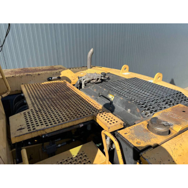 2004 Caterpillar M316C-41079671
