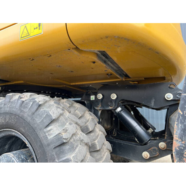 2015 Caterpillar M318F-41079695