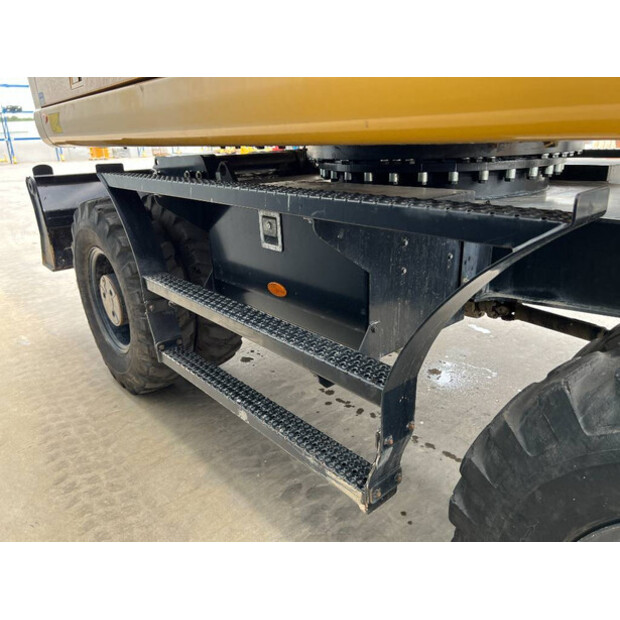 2015 Caterpillar M318F-41079707