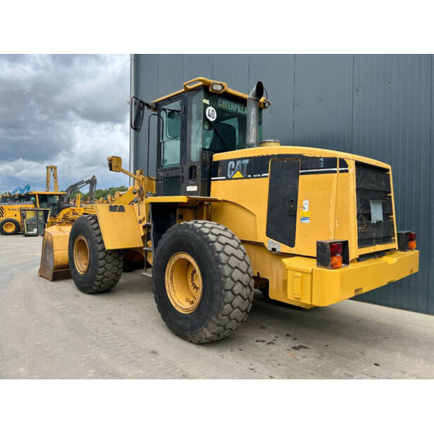 2002 كاتربيلر 938G-41080077