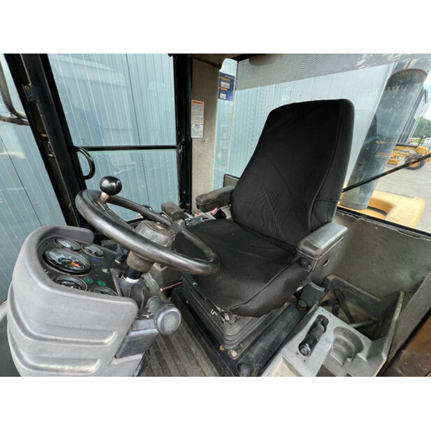 2002 كاتربيلر 938G-41080097