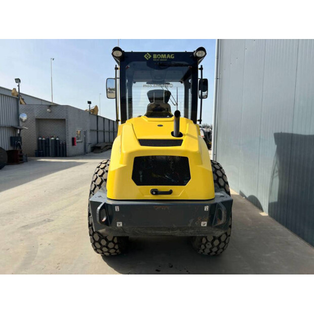 2017 بوماج BW177D-5-41080939