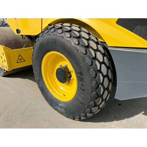 2017 بوماج BW177D-5-41080987