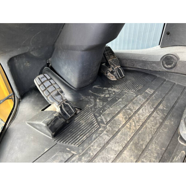 2012 كاتربيلر 930K-41081068