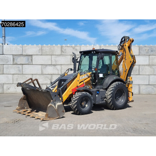 2017 CASE 590ST-41081585