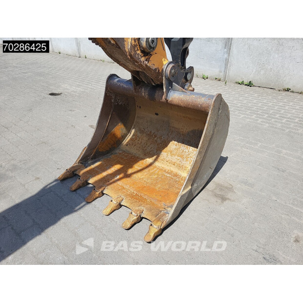 2017 CASE 590ST-41081610