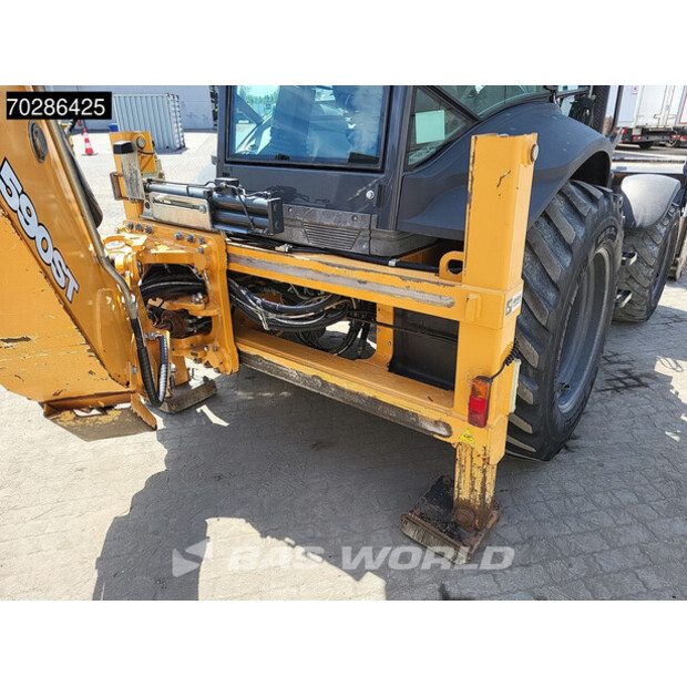 2017 CASE 590ST-41081634