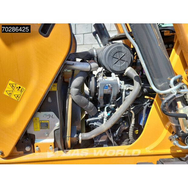 2017 CASE 590ST-41081640