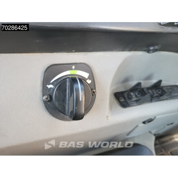 2017 CASE 590ST-41081660