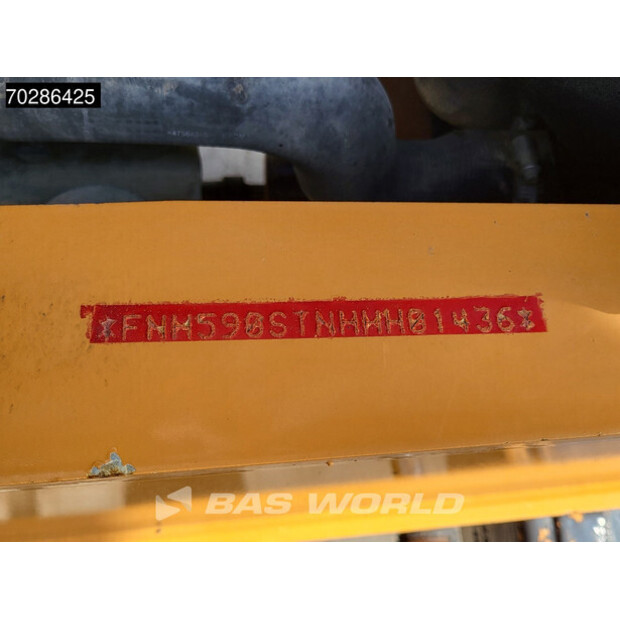 2017 CASE 590ST-41081664