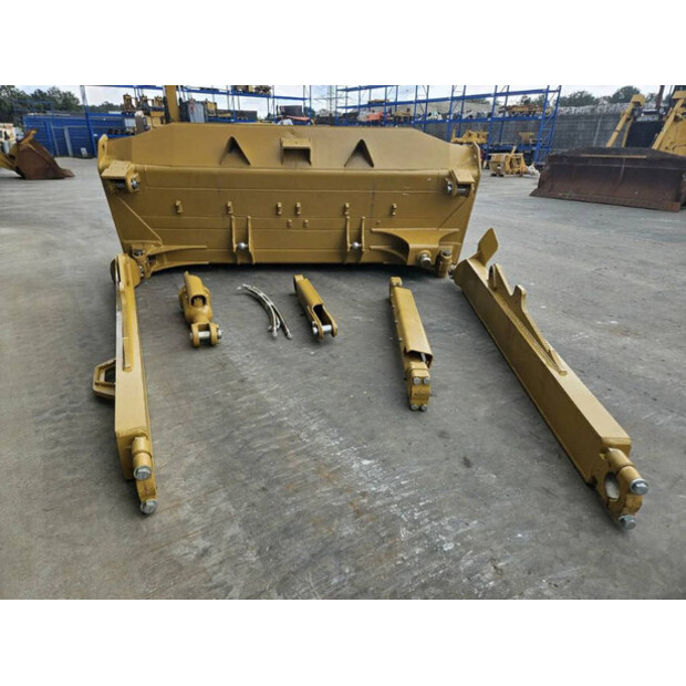 2024 Caterpillar D8T-41081695