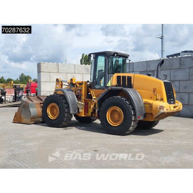 2012 كاس 821F-41081777