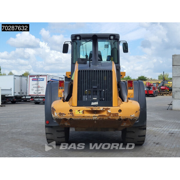 2012 كاس 821F-41081778