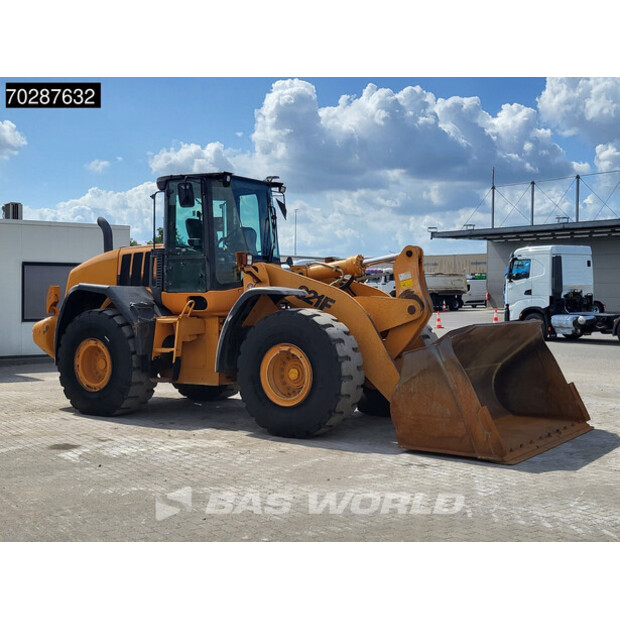 2012 كاس 821F-41081780