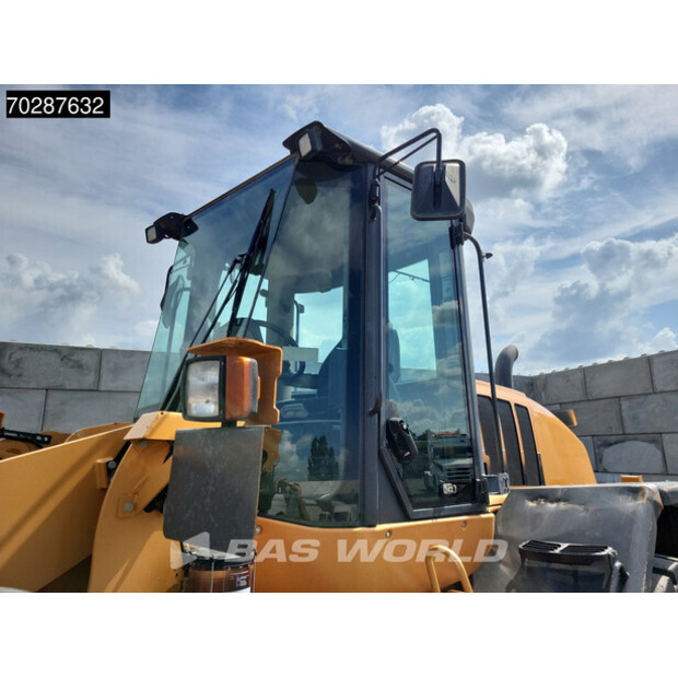 2012 كاس 821F-41081796