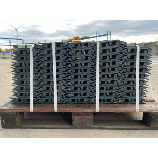 Hyundai R210-41082321