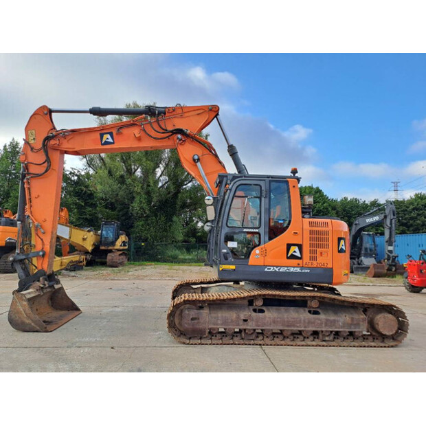 2016 دووسان DX235LCR-5-41097718